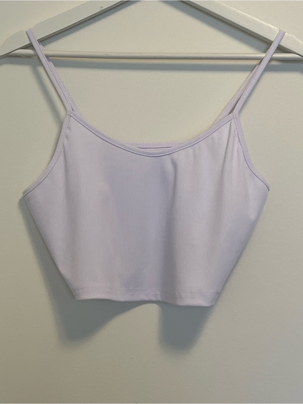 SHEIN White‎ Ribbed Spaghetti Strap Crop Top
